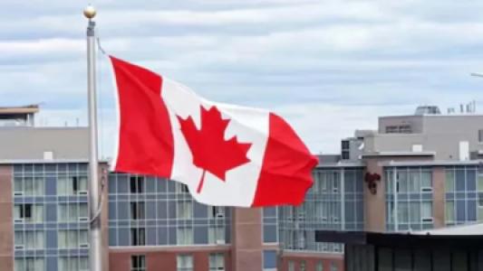 Canada Eases Citizenship Rules, Sparking Surge in Applications Among Americans of Canadian Descent