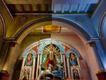 Stampede at Kolkata Durga Puja kills at least 17 in heavy rain