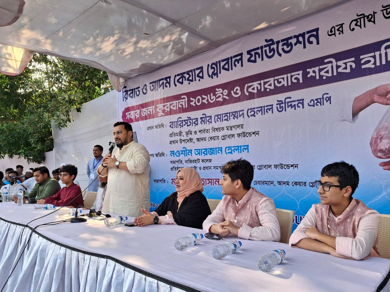 তৃণমূলে ঈদের আনন্দ ছড়ালেন ভূমি প্রতিমন্ত্রী ব্যারিস্টার মীর হেলাল: শান্তি, সাম্য ও সম্প্রীতির হাটহাজারী গড়ার অঙ্গীকার