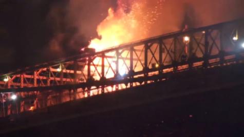 Brooklyn Bridge Fire Erupts During Fourth of July Fireworks Show, Prompting Emergency Response
