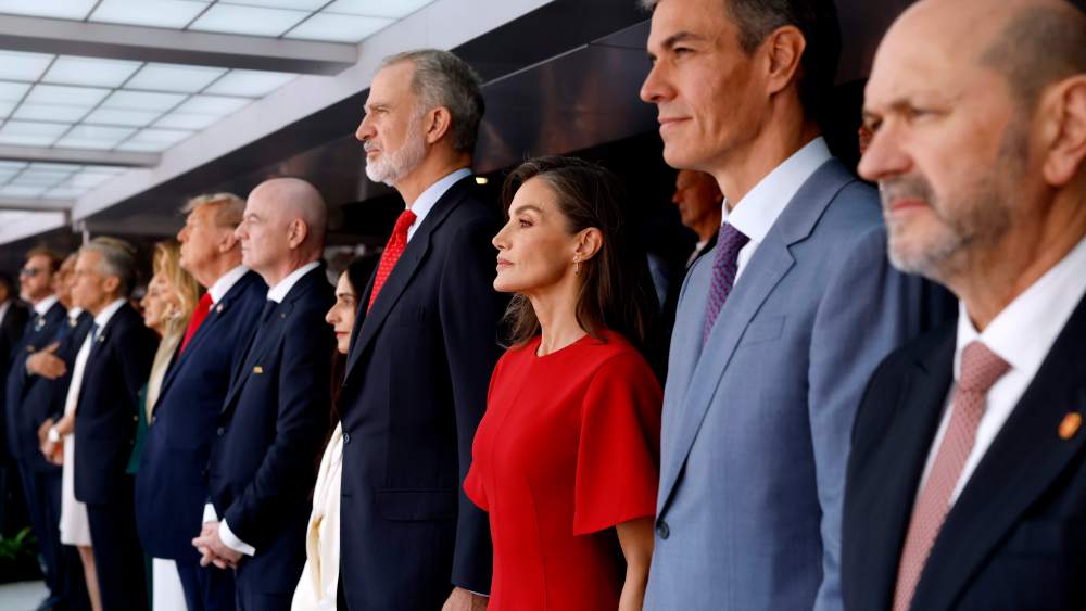 Queen Letizia and Spain princess Leonor cheering at the World Cup final in New Jersey