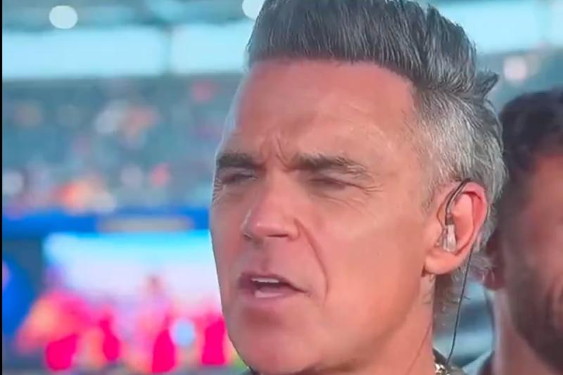 Robbie Williams White Substance Incident Explained: Mints, Not Mystery
