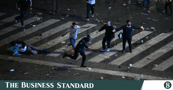 Argentina fans clashing with police near the Obelisk in Buenos Aires after the 2026 World Cup final defeat