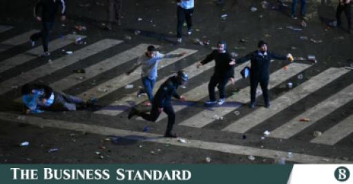 Argentina World Cup Homecoming Turns Violent as Fans Clash With Police in Buenos Aires